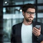 The Secret to Instantly Connecting with Anyone – Mastering emotional intelligence.